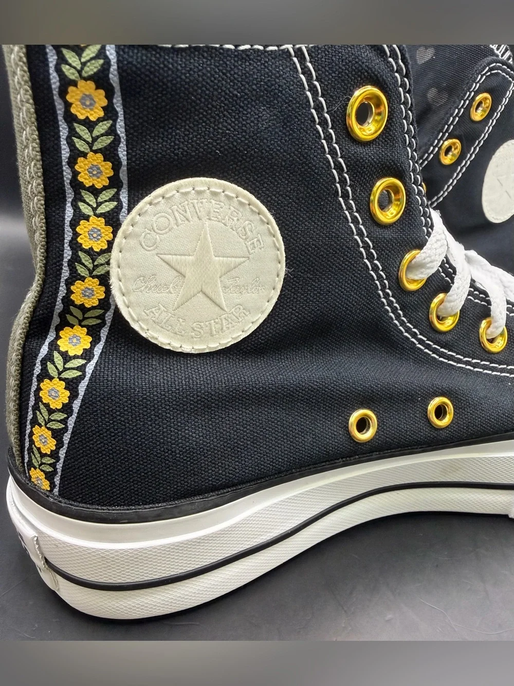 Converse- All Star, Womens-Black High-Top Sneakers/White Laces-Size:6 - Picture 7 of 7